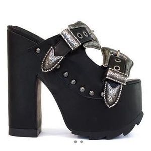 Brand new YRU  dreamer western platform heels